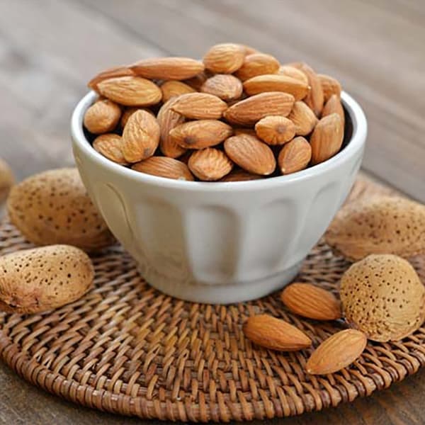 تصویر 1 از فروش مغز بادام سنگی + قیمت خرید به صرفه